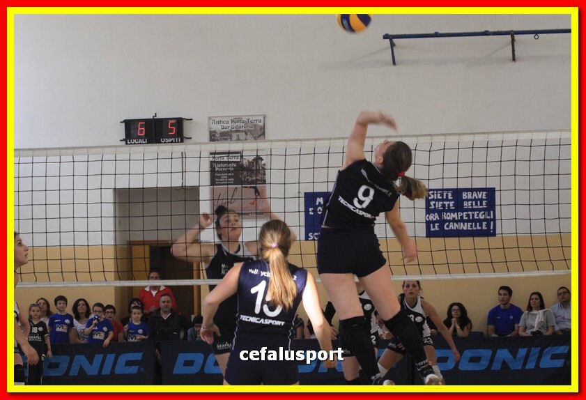 150523 volley 294_tn.jpg